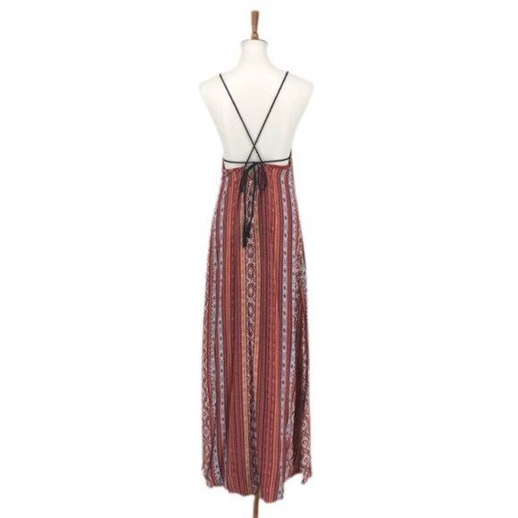 ASTR The Label Size M Boho-Inspired Maxi Dress Crochet Front Striped Geometric - Picture 2 of 8